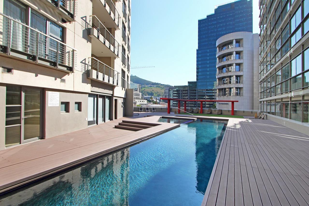 Full Power, Long Stay Rates, Walk To V&A Waterfront, Fibre Wifi, Gym & Pool 开普敦 客房 照片